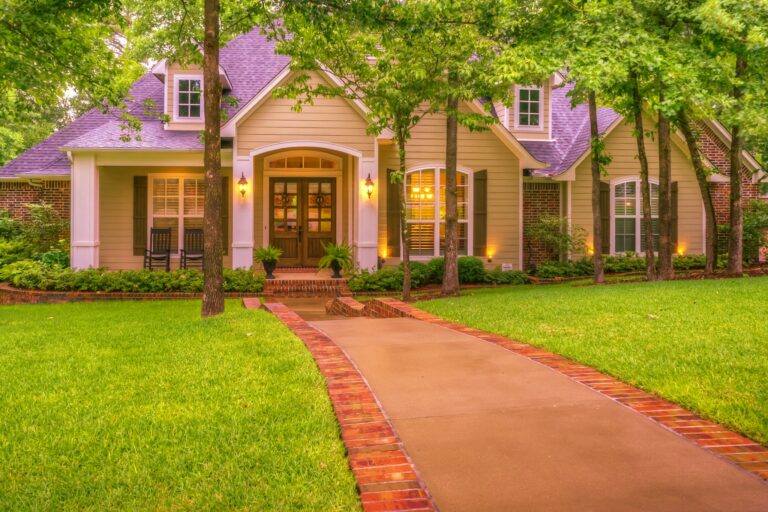 Curb Appeal Tips to Sell Your Home